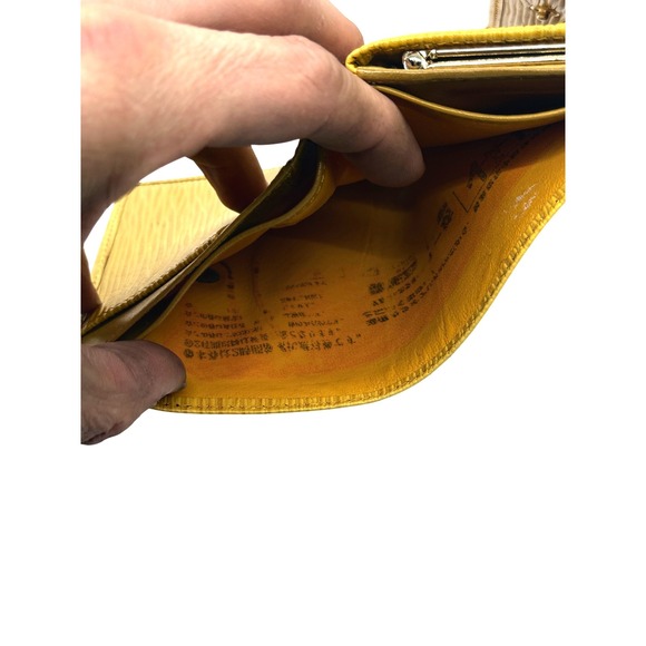 Vintage Valentino Garavani Wallet Yellow Leather Tokyo Stock Market Imprint Art - Picture 9 of 12